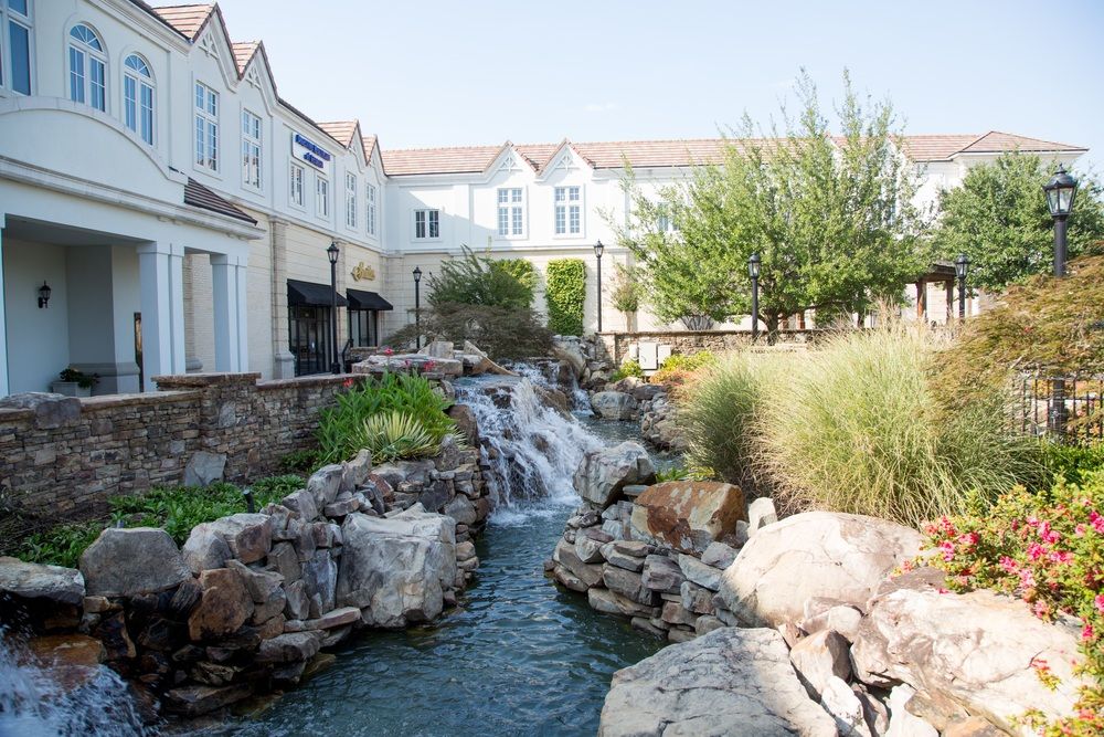 THE OFFICES OF ASHLEY PARK: 354 Newnan Crossing Byp, Newnan, GA 30265